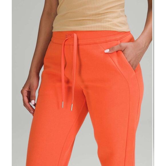 Lululemon scuba high rise jogger warm coral size 8 - Picture 2 of 13
